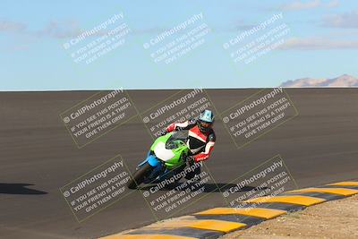 media/Sep-11-2022-SoCal Trackdays (Sun) [[81b7e951af]]/Bowl (820am)/